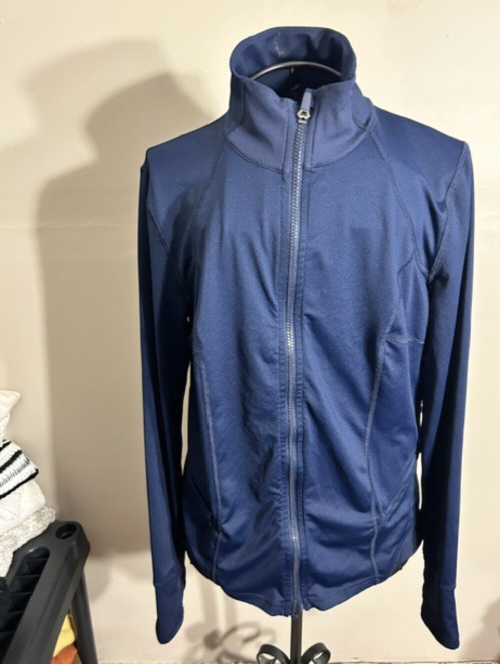 Fila size  large womens athletic shirt active wear coat gym jacket blue